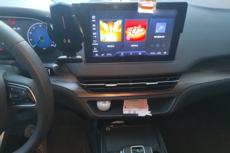 Used Hongqi E-QM5 2023 Revised Version Basic Travel Edition
