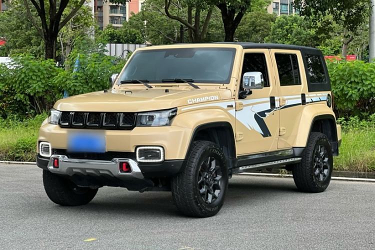 Used Beijing Auto BJ40 2019 2.3T Automatic Four-Wheel Drive Ring the Tower Champion Edition China VI
