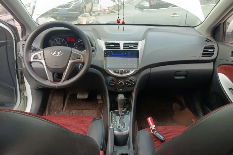 Used Hyundai Verna Ray 2014 1.4L Automatic GLX