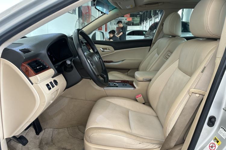 Used Toyota Crown 2012 2.5L Royal Leather Edition
