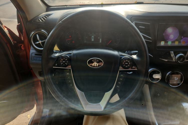 Used BYD Song 2016 GaiShi Edition 1.5TID Automatic Elite Model
