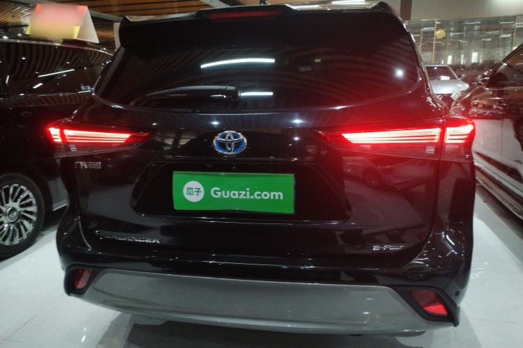 Used Toyota Highlander 2022 Dual-Engine 2.5L Four-Wheel Drive Prestige Version 7 Seats
