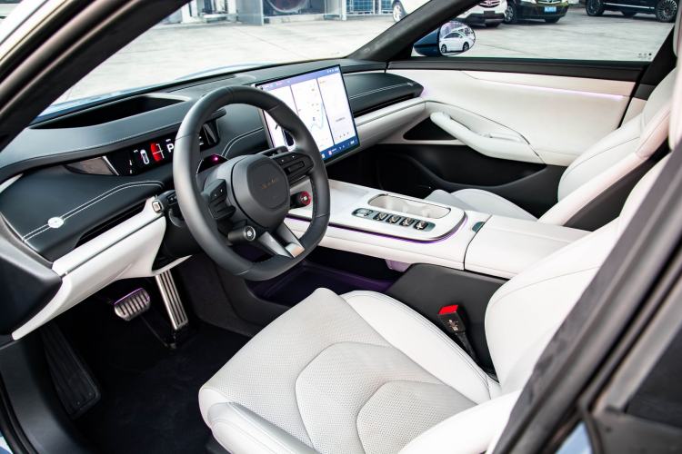 Used  SU7 2024 Four-Wheel Drive Ultra-Long Range Advanced Intelligent Driving Max Edition
