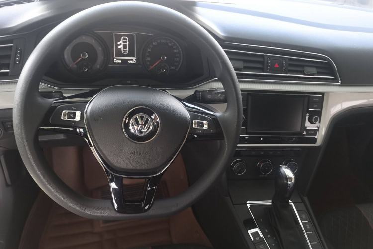 Used Volkswagen Lamando 2019 230TSI DSG Fashion Edition China V Standard
