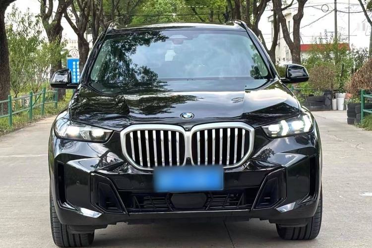 Used BMW X5 2023 xDrive 30Li Luxury M Sport Package
