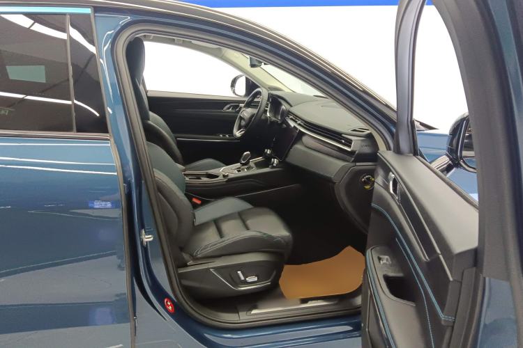 Used Lynk & Co 05 2020 2.0TD Two-Wheel Drive Shine Halo
