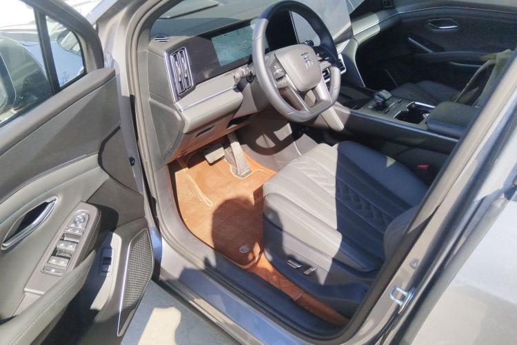 Used BYD Song L DM-i 2025 Intelligent Driving Version 160 km Beyond-Range Type
