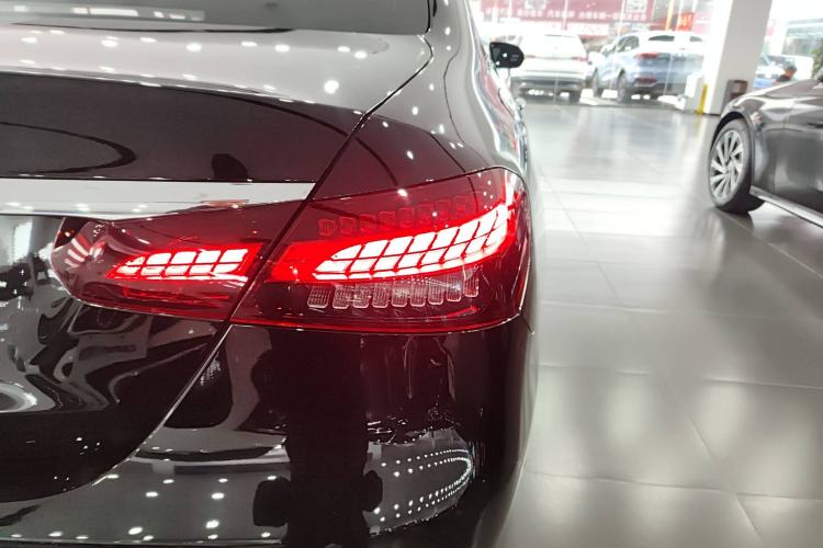 Used Mercedes-Benz E-Class 2023 E 260 L