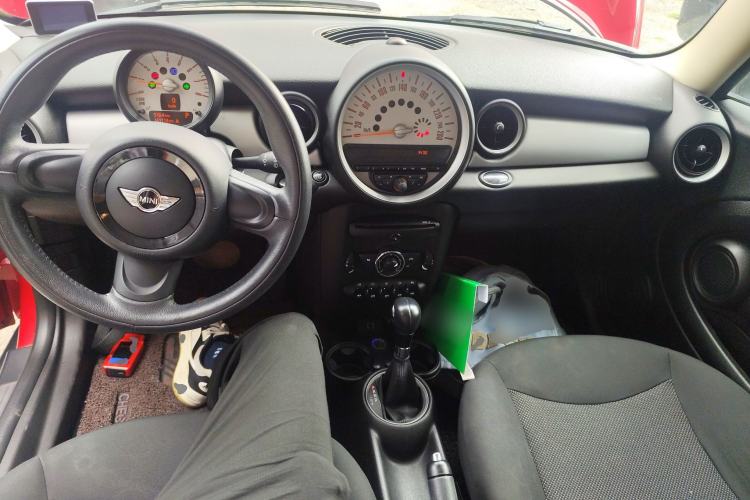 Used MINI MINI 2011 1.6L ONE
