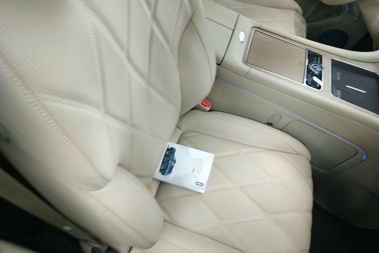 Used Hima AITO M9 2025 Extended-Range Ultra Version 52 kWh 6-Seater