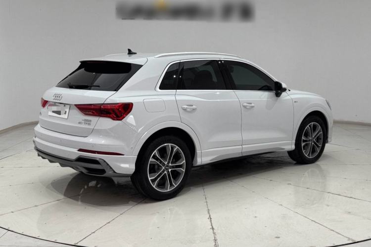 Used Audi Q3 2021 40 TFSI Fashion Dynamic Model
