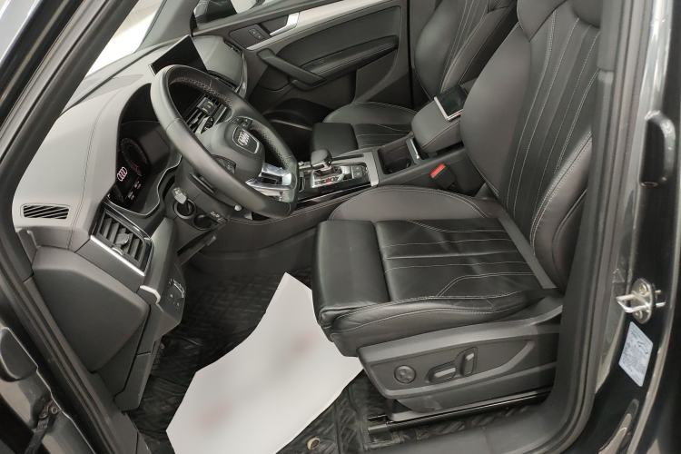 Used Audi Q5L Sportback 2021 40 TFSI Fashion Model
