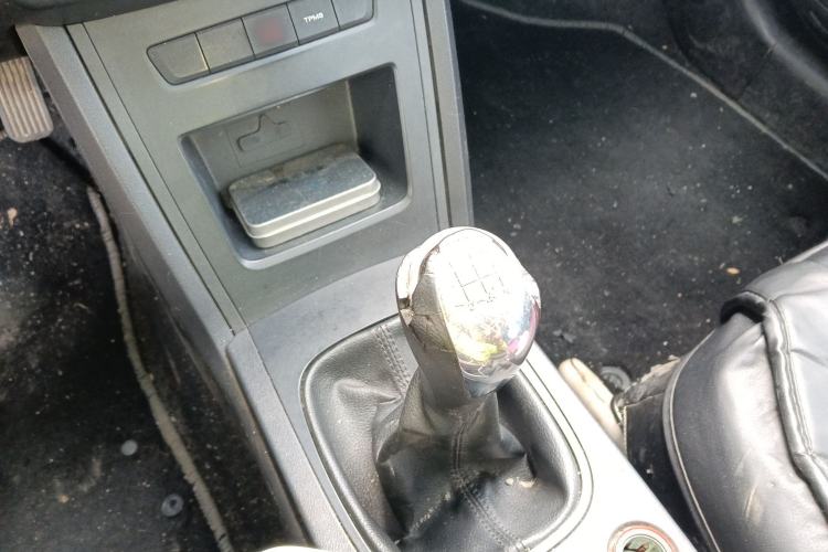 Used Roewe 350 2015 1.5L Manual Luxury Sunroof Edition
