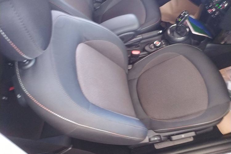 Used  MINI 2019 1.5T ONE PLUS
