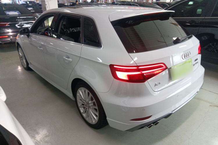 Used Audi A3 2017 Sportback 35 TFSI Fashion Model
