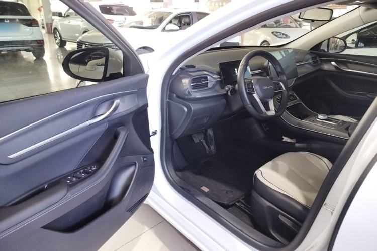 Used BYD Destroyer 05 2024 HONOR Edition DM-i 55KM Luxury Model
