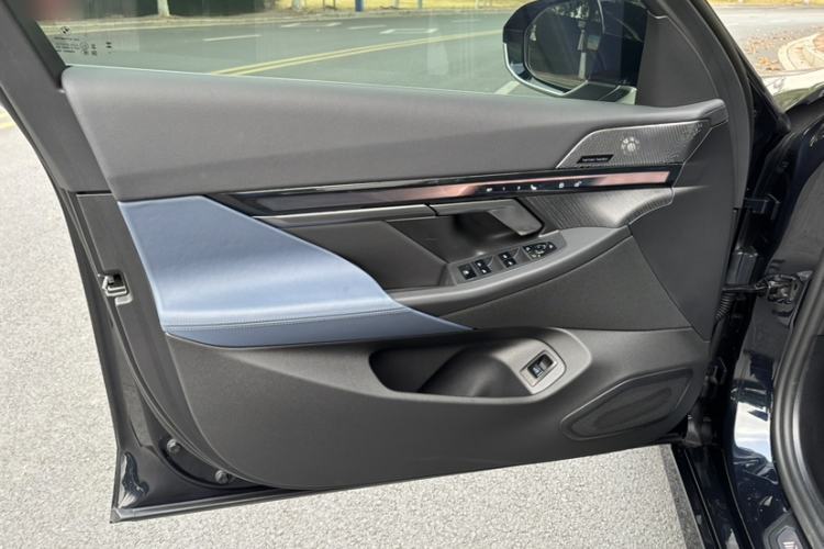 Used BMW i5 2024 eDrive 35L Prestige Luxury Package