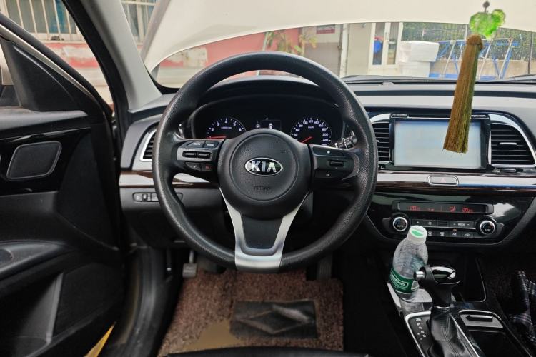 Used Kia K4 2014 1.8L Automatic GLS
