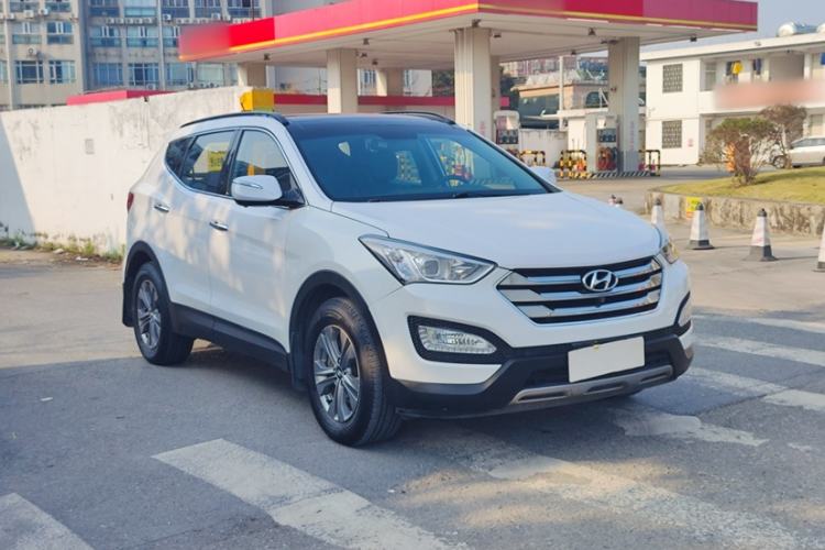 Used Hyundai Santa Fe 2013 2.4L Automatic Two-Wheel Drive Smart Version
