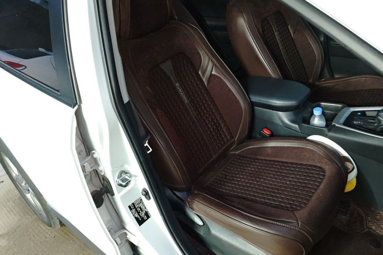 Used Toyota RAV4 2020 Dual-Engine 2.5L E-CVT Two-Wheel Drive Elite Edition
