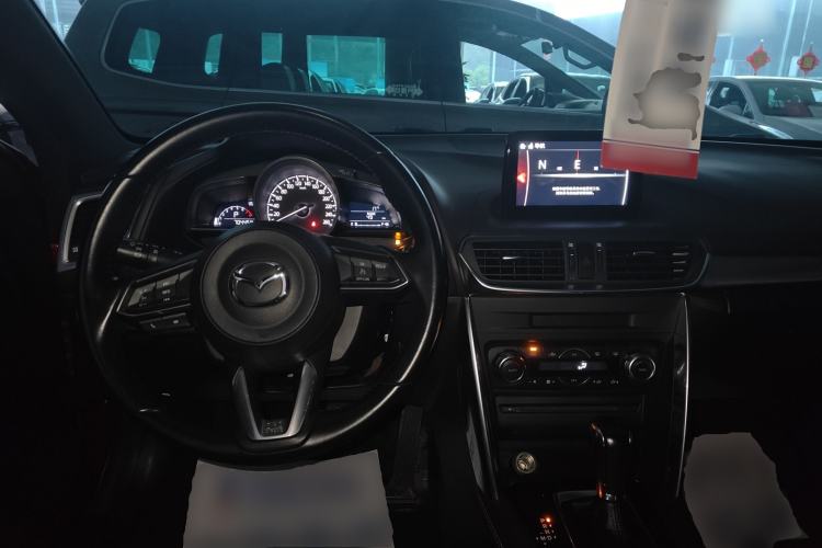 Used Mazda CX-4 2018 2.0L Automatic Two-Wheel Drive Blue Sky Premium Upgrade Version China V Standard
