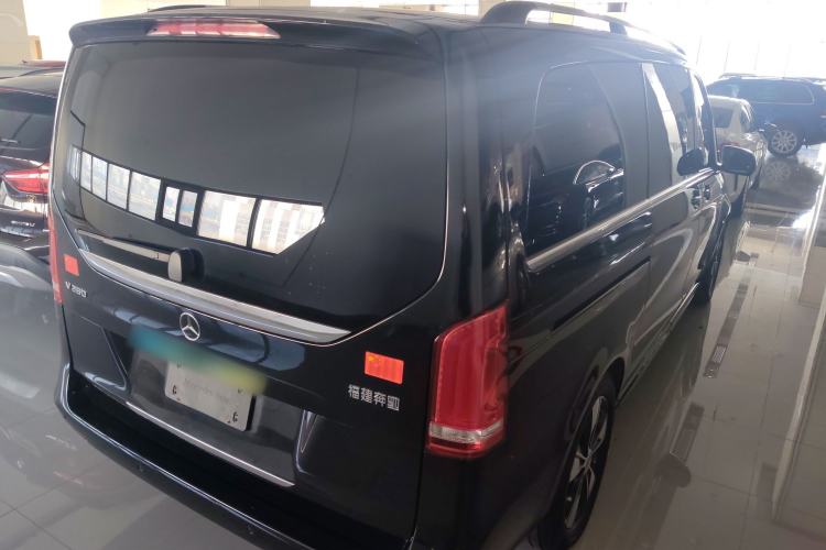 Used Mercedes-Benz V-Class 2016 V 260 Avantgarde Edition