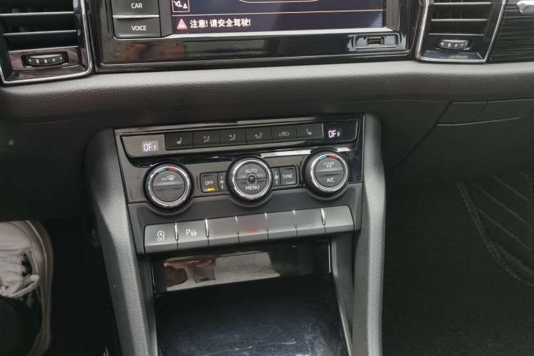 Used Skoda Kodiaq 2019 Facelifted TSI330 5-Seater Two-Wheel-Drive Luxury Enjoyment Edition China VI Standard
