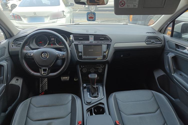 Used Volkswagen Tiguan L 2017 380TSI Automatic All-Wheel-Drive Flagship Edition
