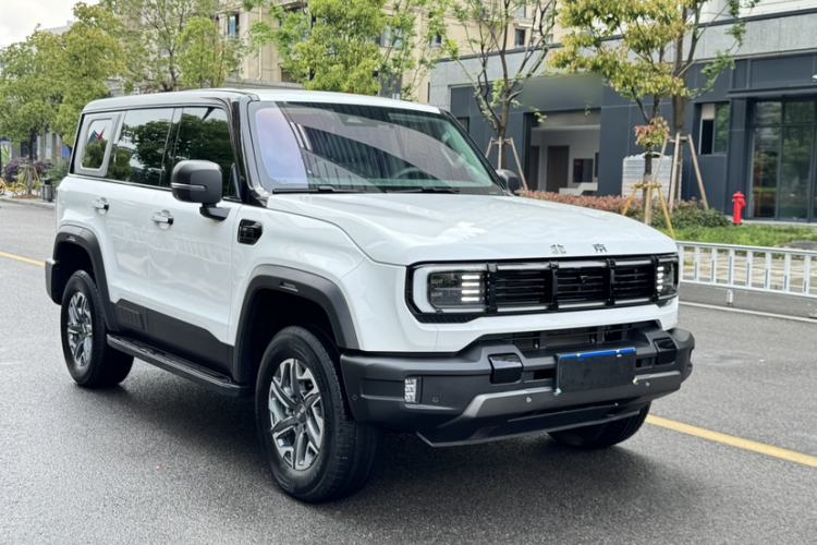 Used Beijing Auto BJ40 2024 2.0T All-New Urban Hunter Edition Chivalrous Style
