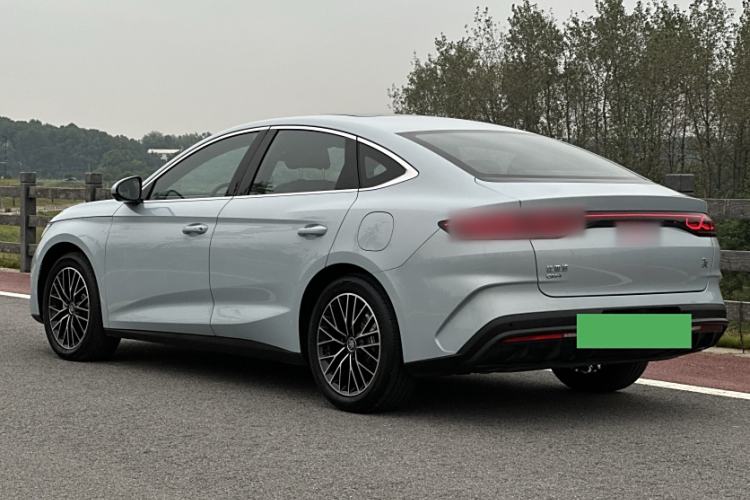 Used BYD Qin L 2024 DM-i 120KM Excellence Model
