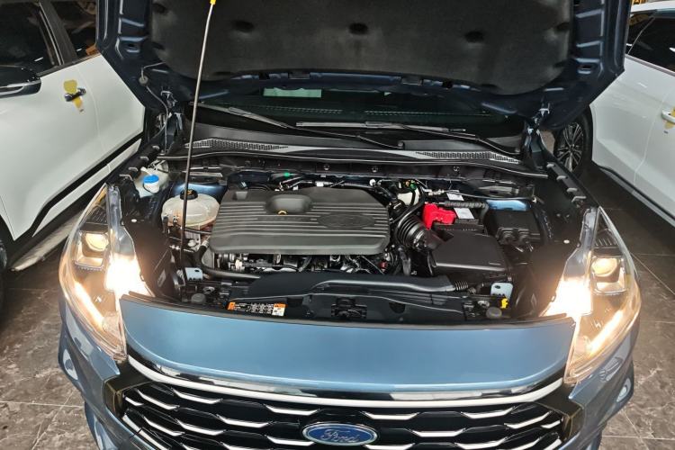 Used Ford Escape 2020 EcoBoost 245 Two-Wheel-Drive Comfort Edition
