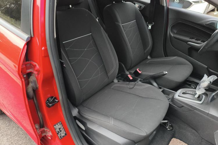 Used Ford Fiesta 2013 Hatchback 1.5L Automatic Fashion Edition
