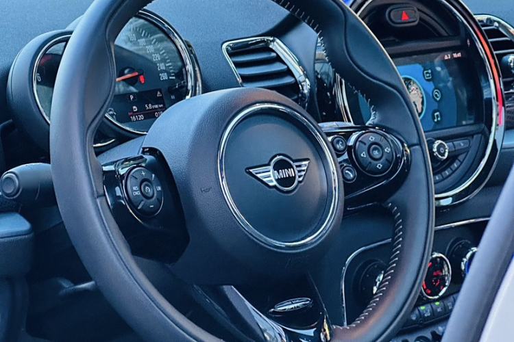 Used  Clubman 2019 1.5T COOPER Connoisseur
