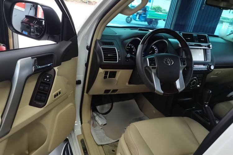 Used Toyota Prado 2016 3.5L Automatic VX NAVI
