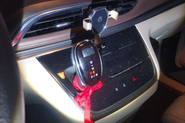 Used Buick GL8 2022 Land Cruiser Executive Class 652T Comfort Model
