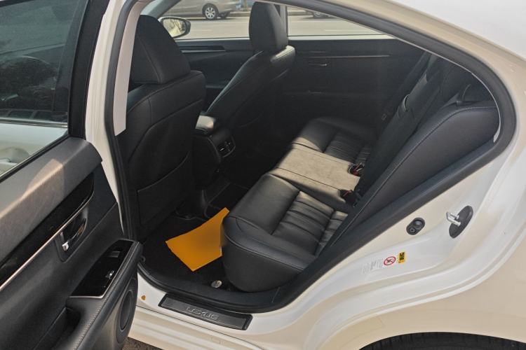 Used Lexus ES 2015 200 Elite Edition
