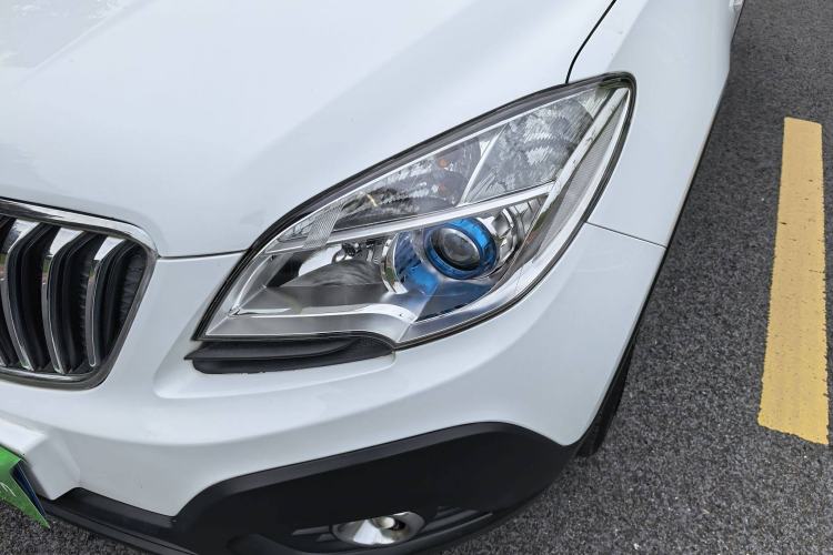 Used Buick Encore 2015 1.4T Automatic Two-Wheel Drive Urban Elite Version
