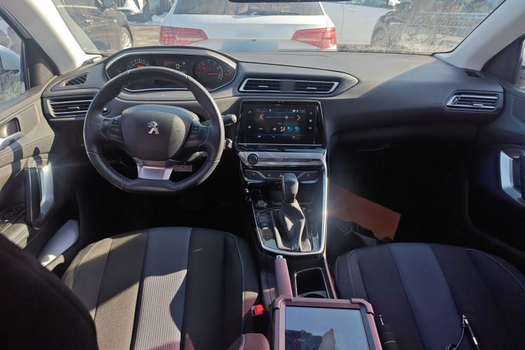 Used Peugeot 308 2016 1.6L Automatic Luxury Edition
