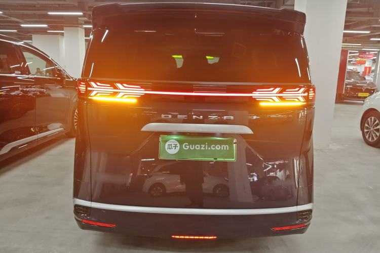 Used Denza D9 2024 DM-i 980 Four-Wheel Drive Flagship Model
