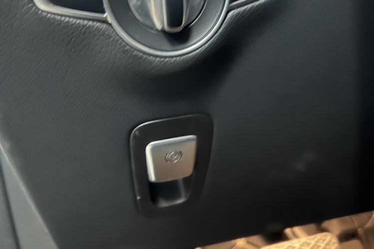 Used Mercedes-Benz EQC 2022 Facelift EQC 400 4MATIC
