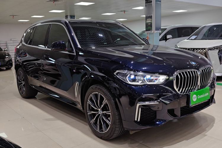 Used BMW X5 2022 Restyled xDrive 30Li Luxury Version M Sport Package