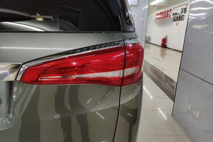 Used Buick GL8 2017 ES 28T Luxury Model China V Standard
