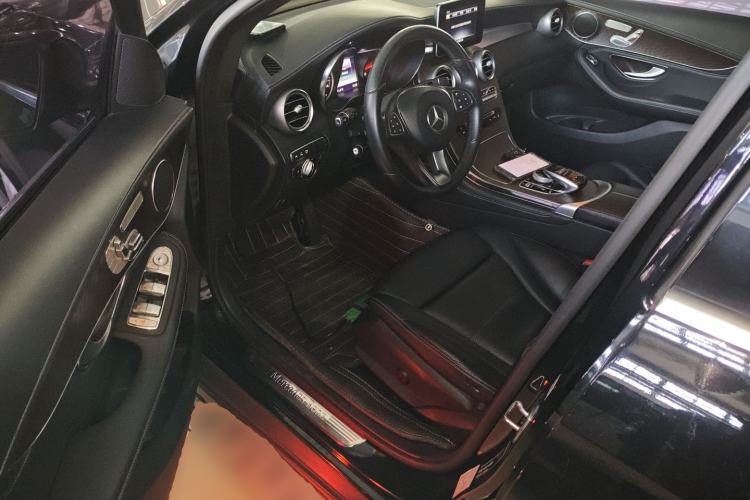 Used Mercedes-Benz GLC 2017 GLC 300 4MATIC Sport Edition