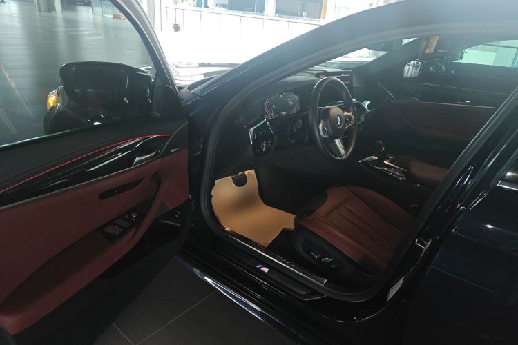 Used BMW 5 Series 2022 Restyled 525Li M Sport Package
