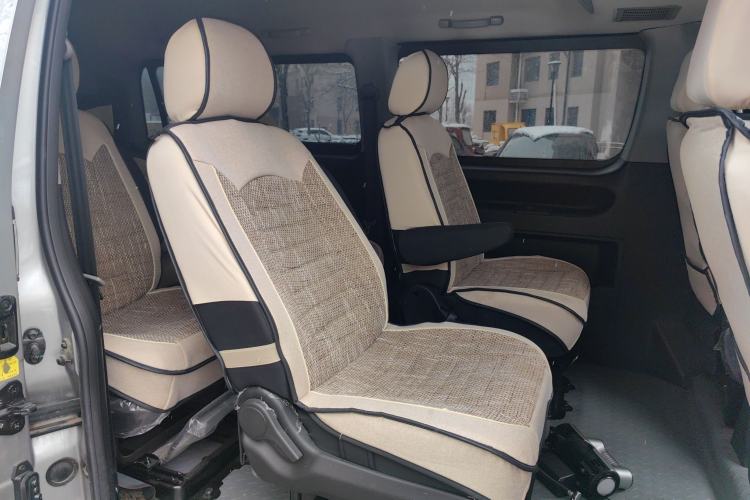 Used Foton Scenic G5 2024 2.0L Gasoline Commercial & Travel Version Passenger Van 7/9 Seats Model DAN20L