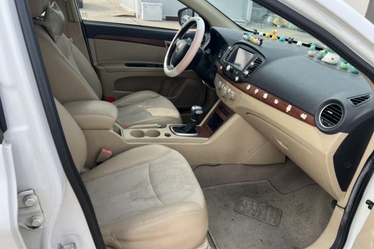 Used Roewe 350 2014 1.5L Automatic Xunyue Version
