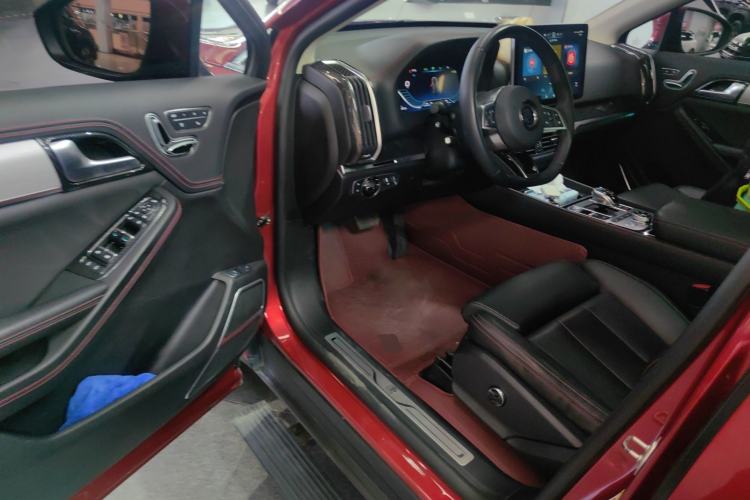 Used BYD Tang New Energy 2018 DM 2.0T All-Wheel Drive Smart Connect Genesis Edition 7 Seats China V Emission Standard
