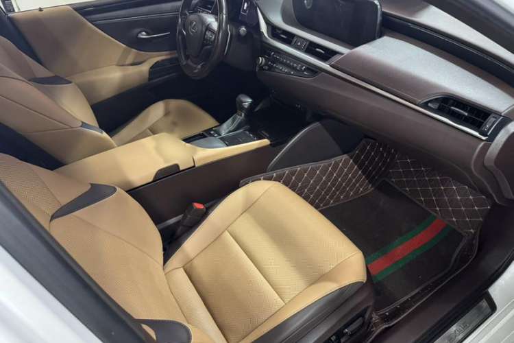 Used Lexus ES 2020 200 Excellence Edition
