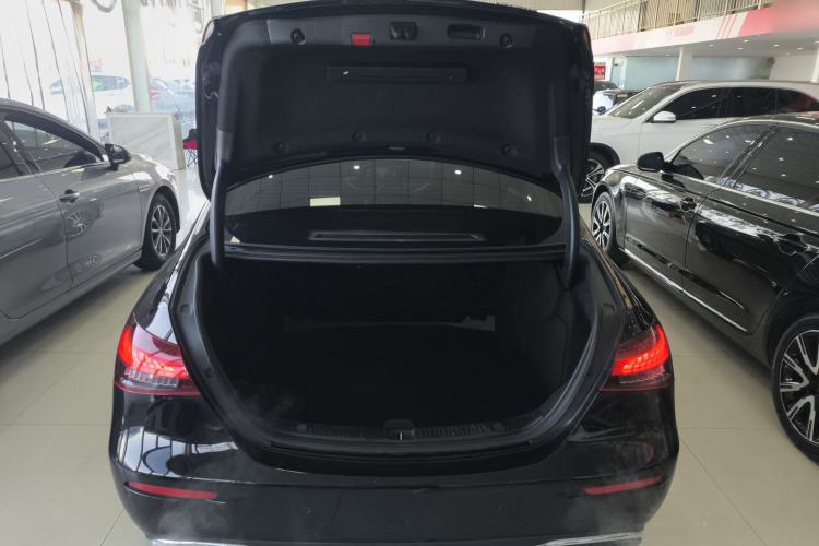 Used Mercedes-Benz E-Class 2023 Facelift E 260 L