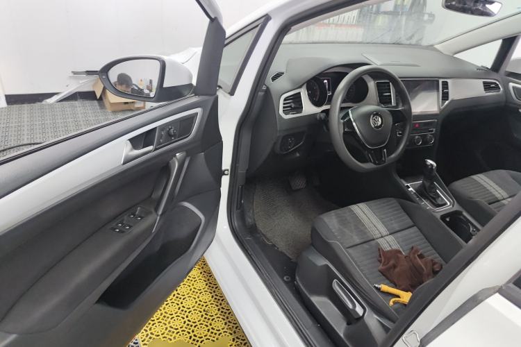 Used Volkswagen Golf Sportsvan 2019 1.6L Automatic Pure Model China V Standard
